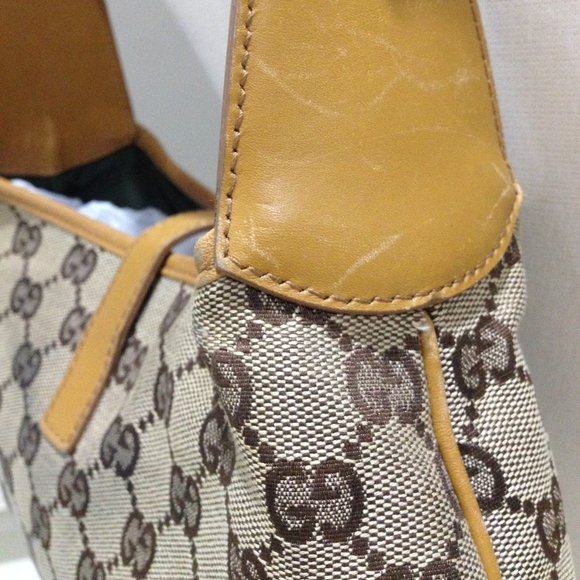 Gucci Beige and Brown Shoulder Bag - Picture 3 of 9